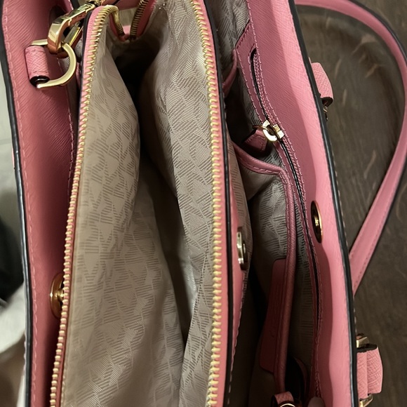 MICHAEL Michael Kors Bag - Picture 4 of 7